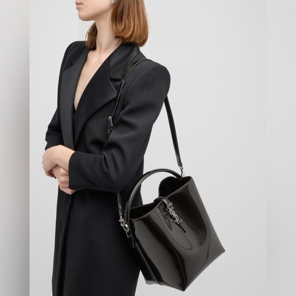 SANIT LAURENT BUCKET Elegant Black Women's Bag - Picture 9 of 16